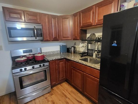 4th image of 29 Dana Ave Floor 2