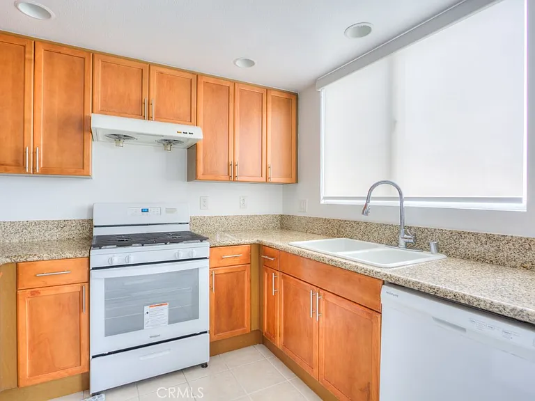 580 W Main #302 — Photo 16
