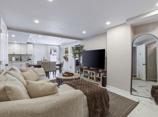 150 N Delaware Ave FLOOR 1, Lindenhurst, NY 11757