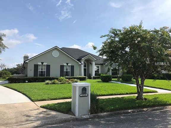 3rd image of 1513 Carillon Park Dr
