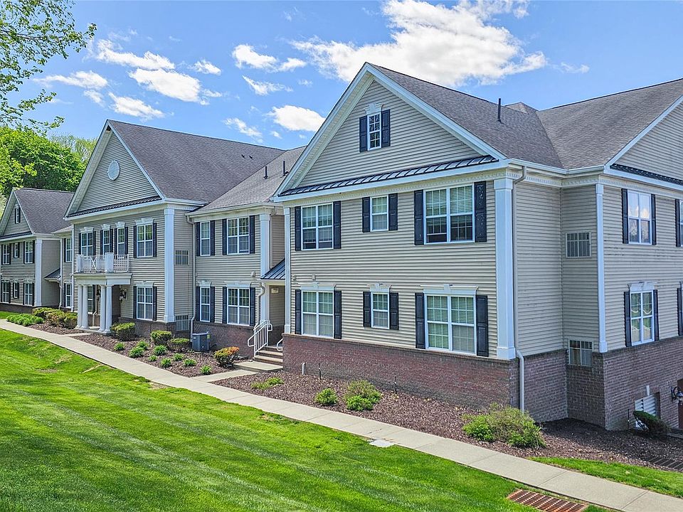1st image of 115 Canter Ct