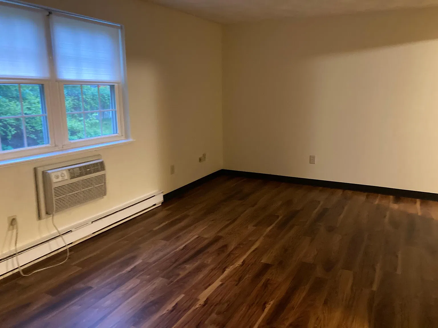 2 bed, 1100 sqft, $1,875 — Photo 3