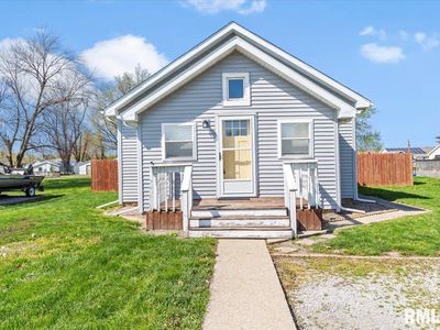 406 E Washington St, Auburn, IL, 62615