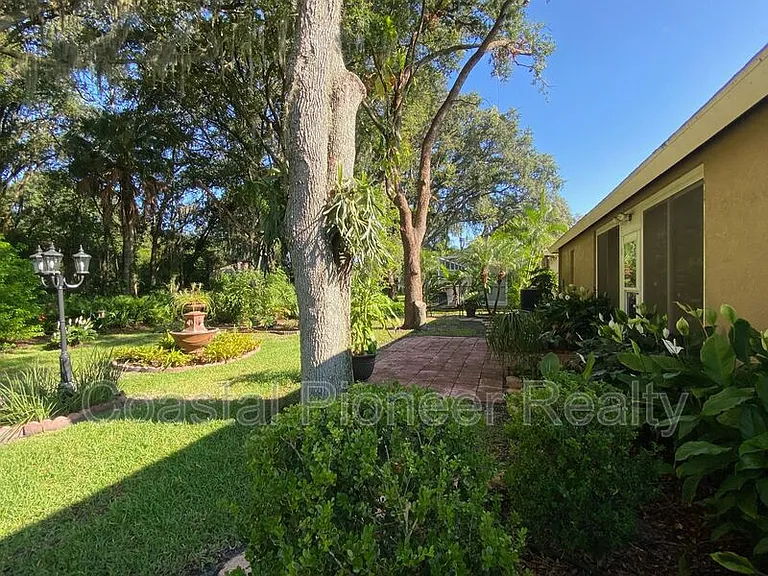 10542 San Travaso Dr — Photo 37