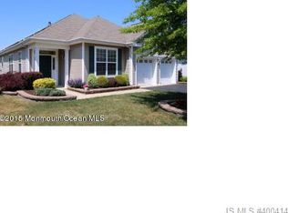 77 Pond View Cir, Barnegat, NJ 08005