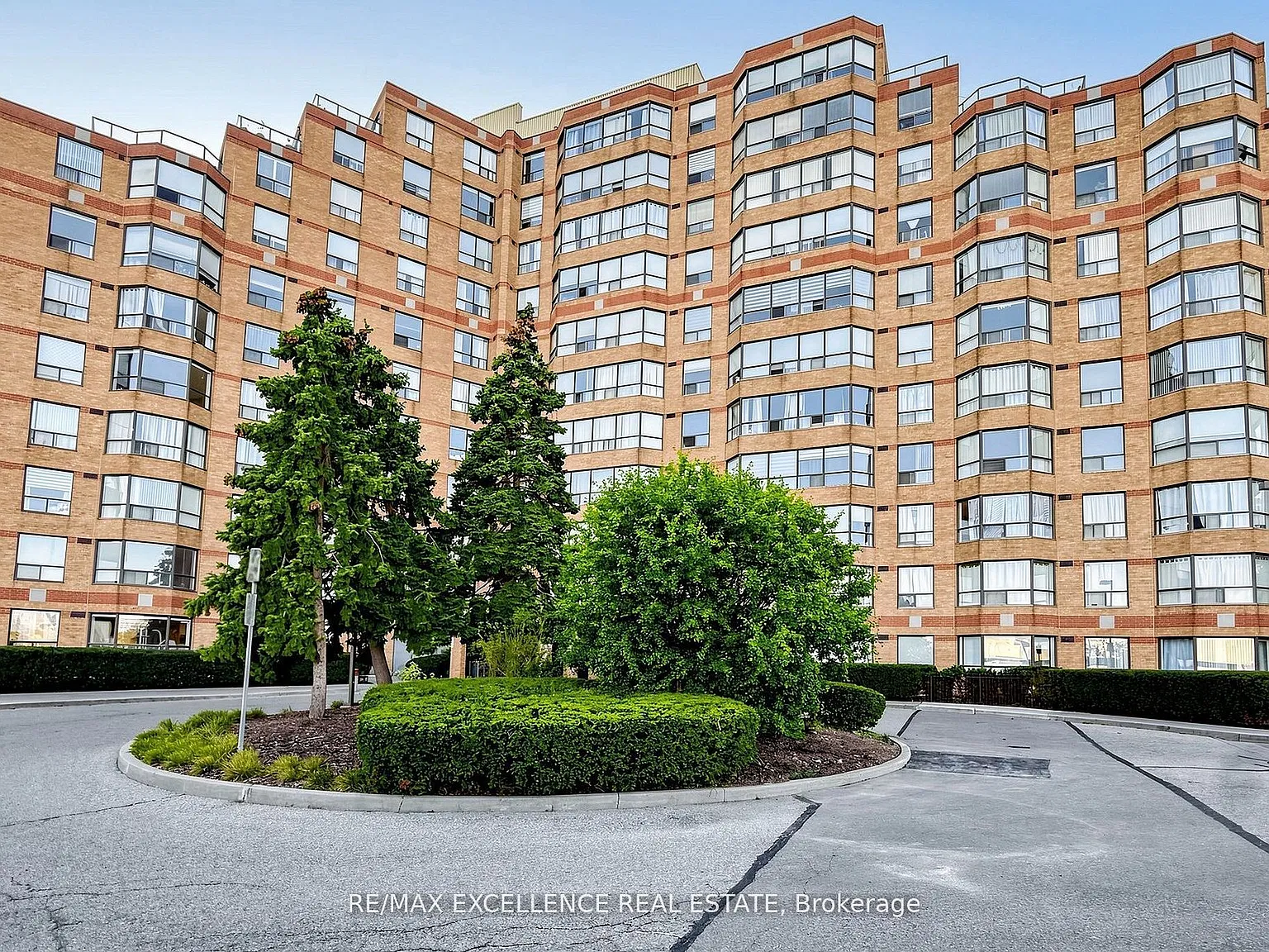 2 bed, $2,800 — Photo 1