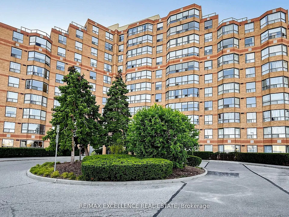 6 Humberline Dr #524
