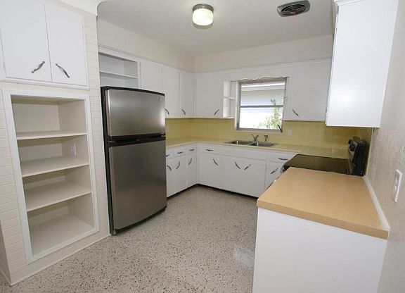 5th image of 3751 31st Ave N