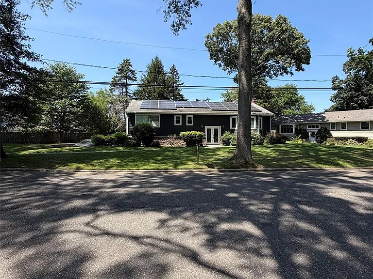 6 Raphael St — Photo 1