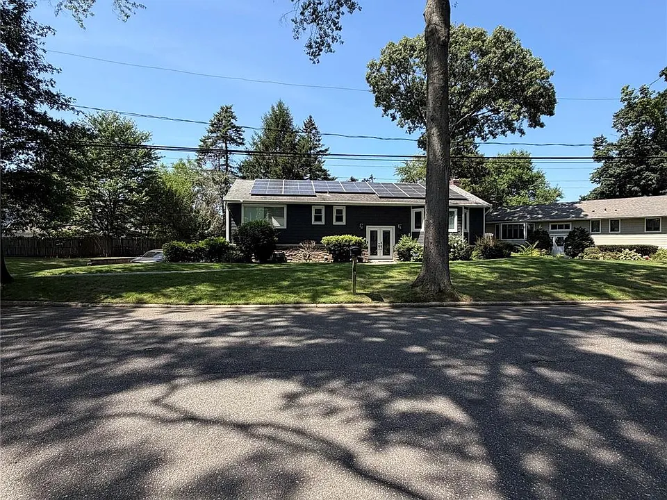 6 Raphael St