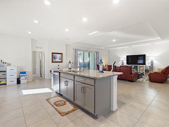 4th image of 1320 SE 63rd Court Rd