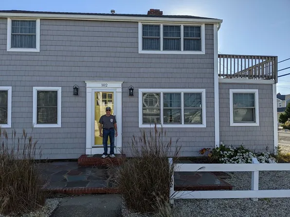 102 E Mariner Ln, Brant Beach, NJ 08008