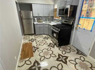 46 Cedar St, Valley Stream, NY 11580