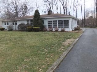 8820 Spring Valley Dr, Mentor, OH