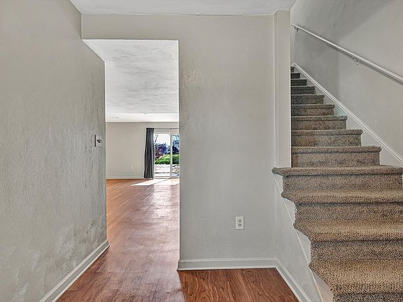 5th image of 2323 Ranch Rd NW