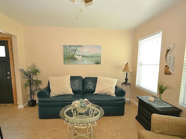 1018 Colonnade Ave SE — Photo 4