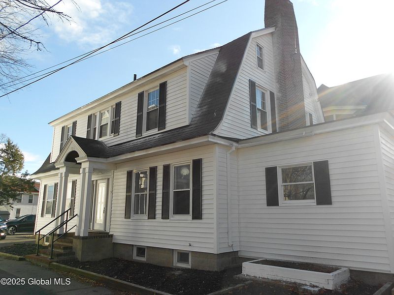 3rd image of 54 S Main Street