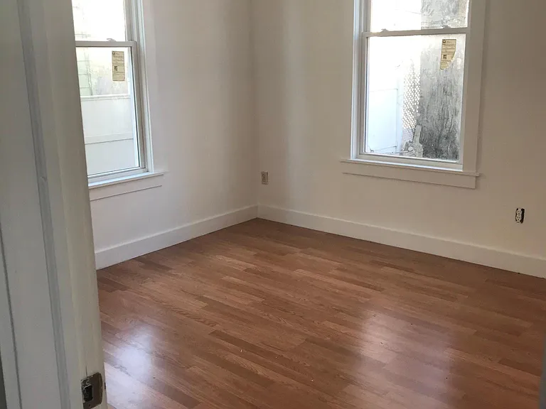998 State St — Photo 1