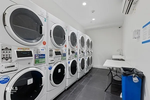 Rented by MNS | media 12