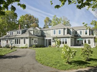 20 Brewer Beach Rd, Hingham, MA 02043