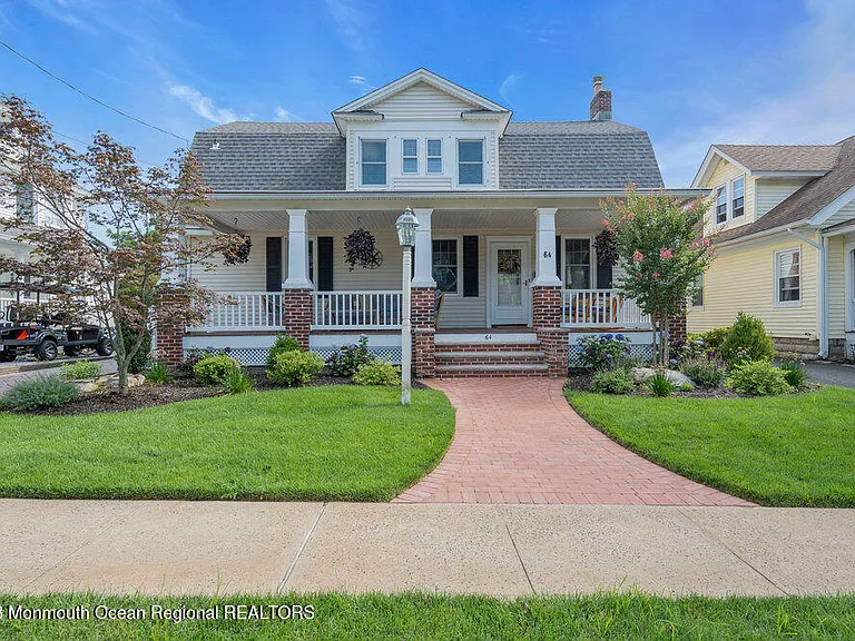64 Curtis Ave — Photo 1