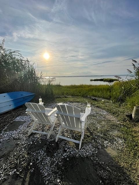 chincoteague charm waterfront