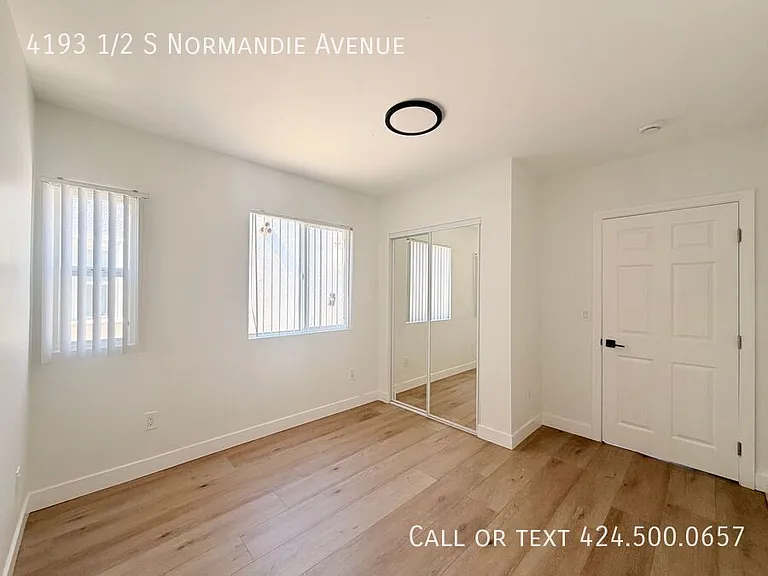 4193 1/2 S Normandie Ave — Photo 11