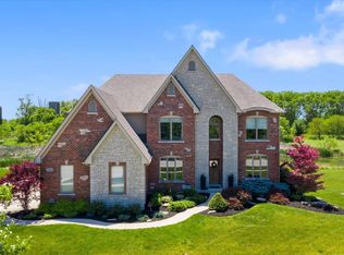 2440 Hunt Ln, Batavia, IL 60510