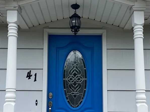 41 Roy St, Ludlow, MA 01056