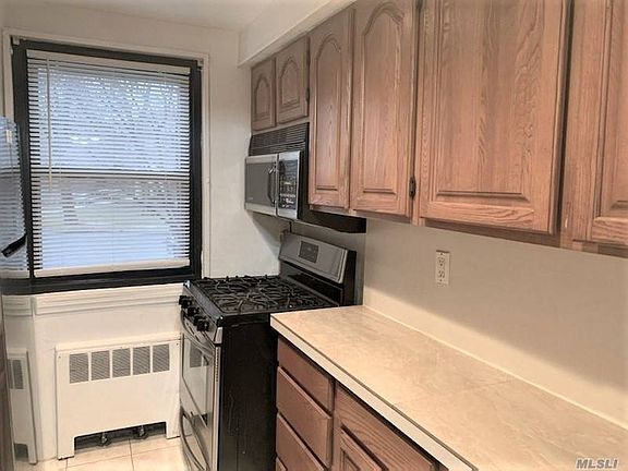 5th image of 57-81 246th Cres