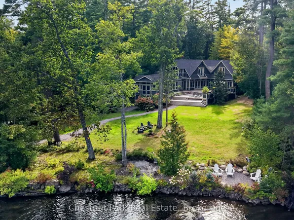 1018 Pine Ridge Rd, Muskoka Lakes, ON P0C 1A0