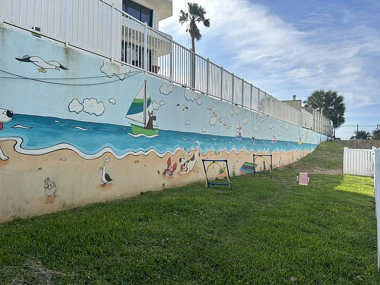 The Oceanfront Galveston Apartments — Photo 49
