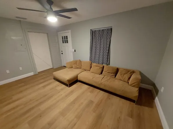 38702 South Ave, Zephyrhills, FL 33542