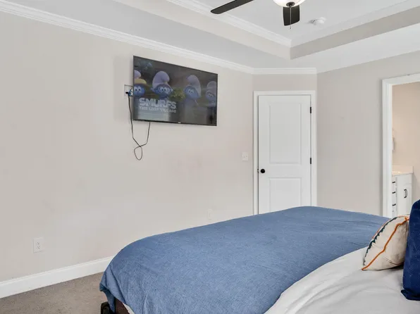 4235 Overhills Rd, Spring Lake, NC 28390