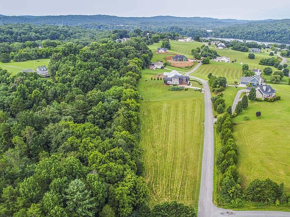 2nd image of 315 Marble Bluff Dr