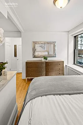 Sold by Sotheby's International Realty | media 23