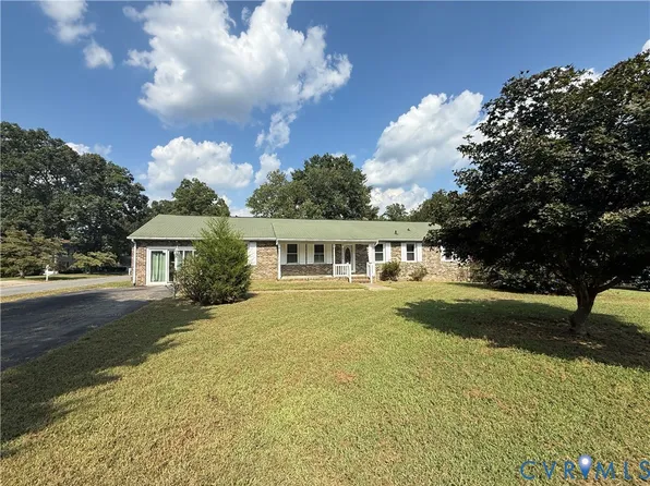 4512 Greenbriar Dr, Chester, VA 23831