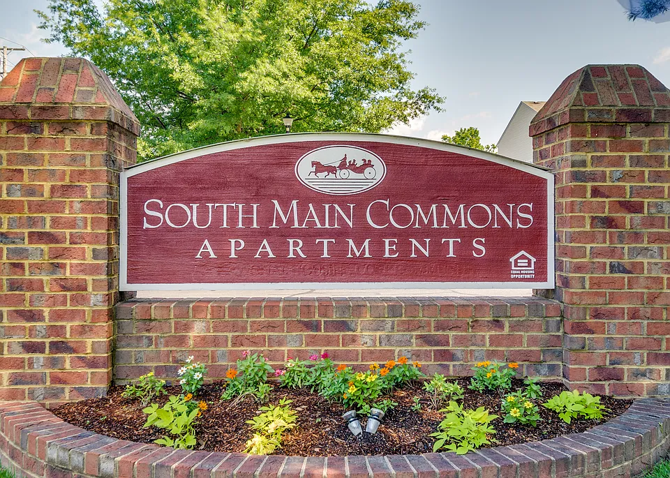 South Main Commons Apartments