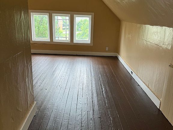 5th image of 848 Alhambra Rd