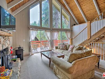 395 Birchwood Dr, Lake Arrowhead, CA, 92352