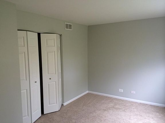 5th image of 934 S Darla Ct