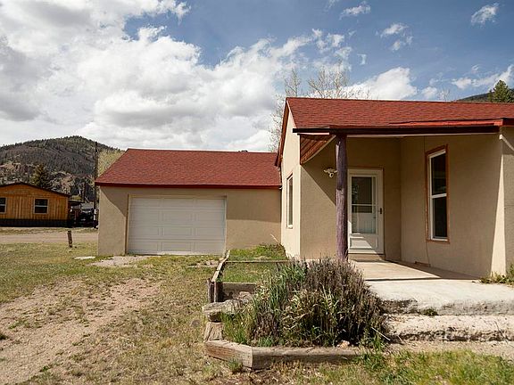 2nd image of 1010 La Garita Street