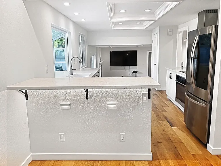 Kitchen Bar