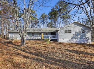 8976 Ochil Ln, Winston, GA 30187
