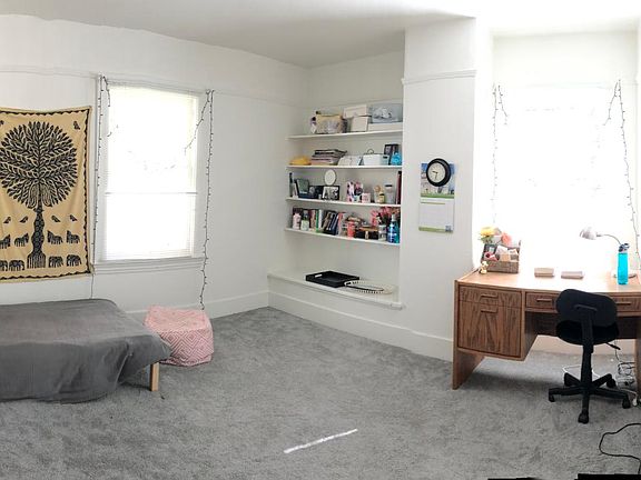 Living Room or Bedroom. 2 beautiful, big windows brings in lots of light.
Lovely built in bookshelf and hutch.
Large closet.