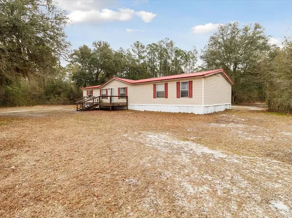 2396 Smith Berry Rd NE, Glennville, GA 30427