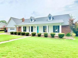 126 Westwood Cir, Saltillo, MS 38866