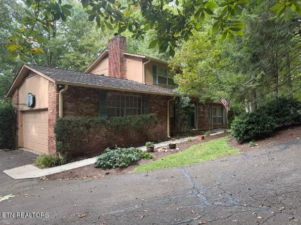 12424 Hound Ears Point, Farragut, TN 37934
