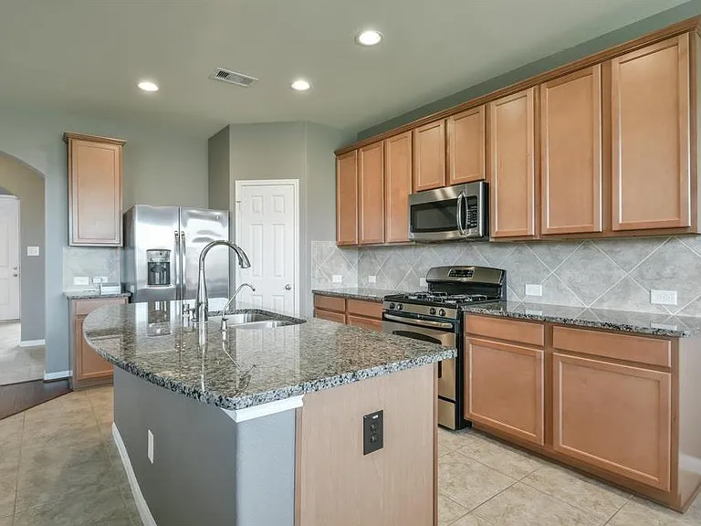 15414 Kaston Dr — Photo 23