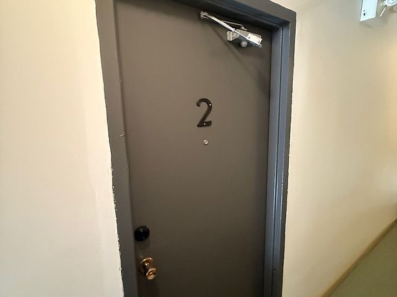3rd image of 1852 Lakeshore Rd W #2
